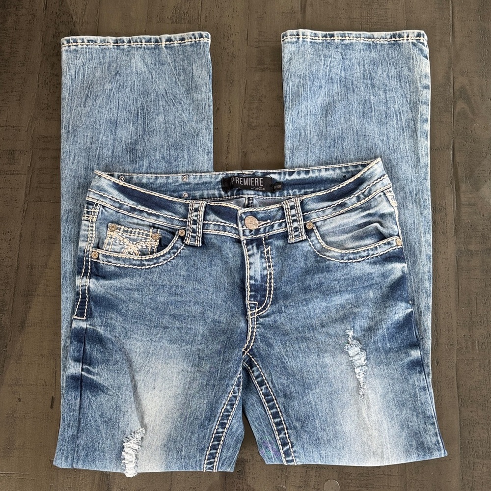 Premier Women's Light Blue Boot Cut embellished Distressed Jeans. Size 9/10 - Picture 4 of 8